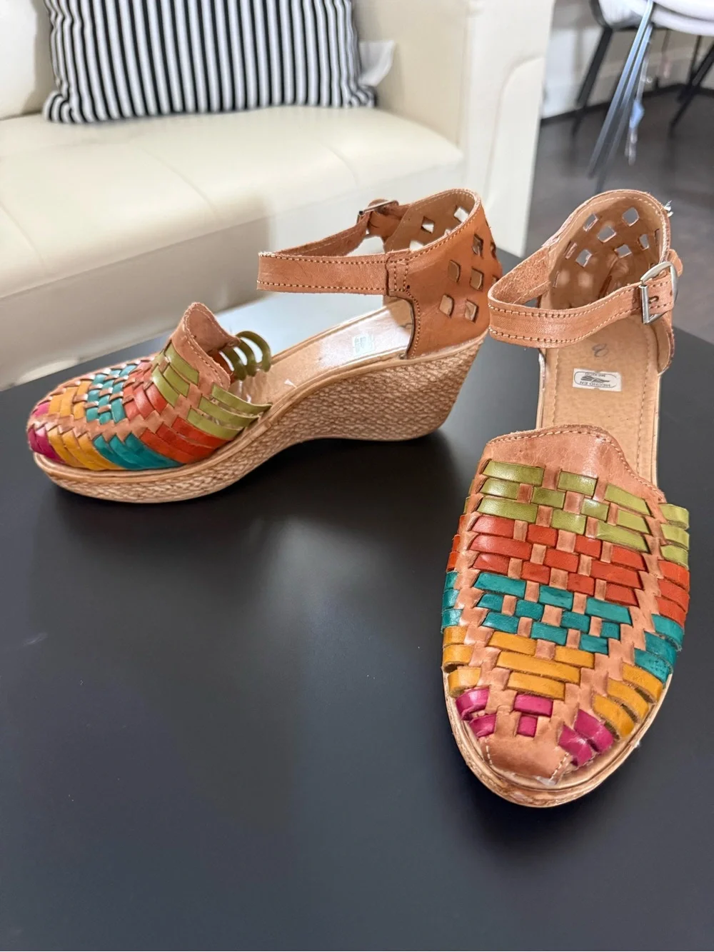 Made in Nexico Multicolor wedge espadrilles. Size: 8